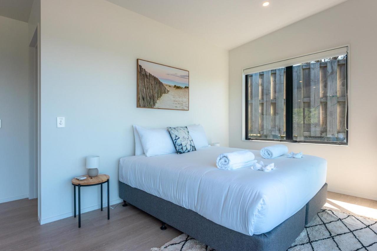 Luna Cottage. Stunning Ocean Views On Waiheke Oneroa Exterior photo